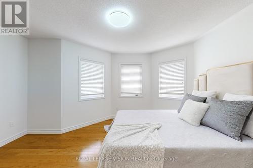 167 Golden Meadow Drive, Markham, ON - Indoor Photo Showing Bedroom