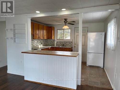 357 Hollywood Drive, Georgina, ON - Indoor Photo Showing Kitchen