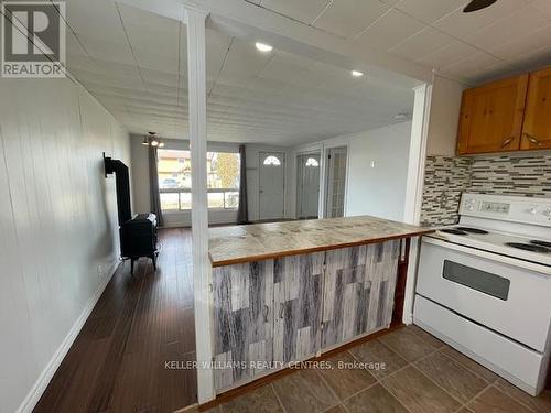 357 Hollywood Drive, Georgina, ON - Indoor Photo Showing Kitchen