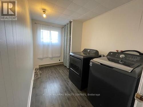 357 Hollywood Drive, Georgina, ON - Indoor Photo Showing Laundry Room