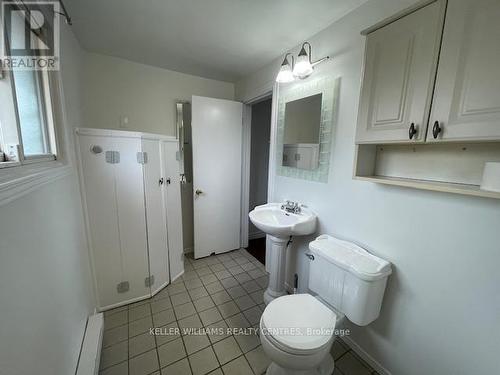 357 Hollywood Drive, Georgina, ON - Indoor Photo Showing Bathroom