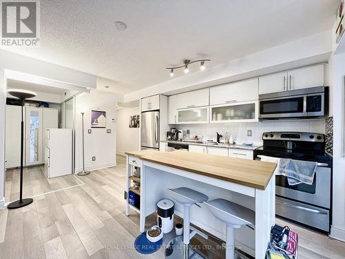 808 - 28 Ted Rogers Way, Toronto, ON - Indoor Photo Showing Kitchen