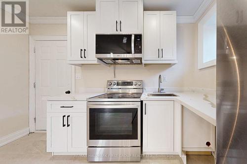 Bsmt - 802 Fairview Avenue, Pickering, ON - Indoor Photo Showing Kitchen