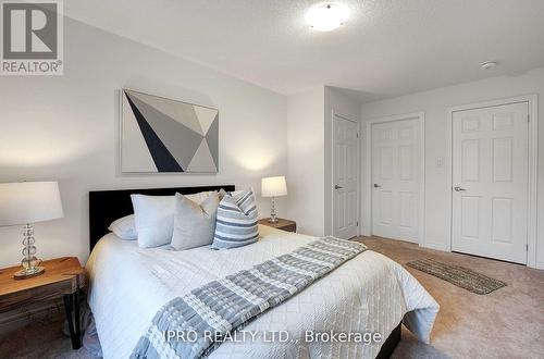 109 Auckland Drive, Whitby, ON - Indoor Photo Showing Bedroom