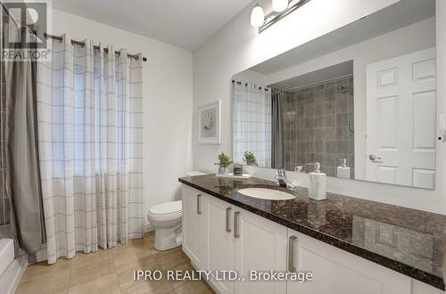 109 Auckland Drive, Whitby, ON - Indoor Photo Showing Bathroom