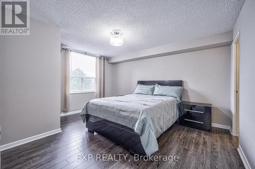 401 - 60 Inverlochy Boulevard, Markham, ON - Indoor Photo Showing Bedroom