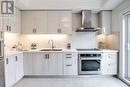 91 Feeney Lane, Markham, ON  - Indoor Photo Showing Kitchen With Double Sink With Upgraded Kitchen 