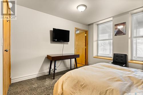 300 1821 Scarth Street, Regina, SK - Indoor Photo Showing Bedroom