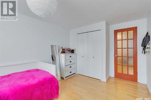 28 2707 7Th Street E, Saskatoon, SK - Indoor Photo Showing Bedroom