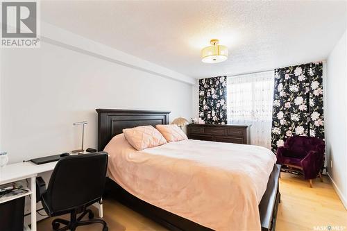 28 2707 7Th Street E, Saskatoon, SK - Indoor Photo Showing Bedroom