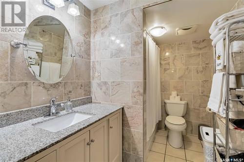 28 2707 7Th Street E, Saskatoon, SK - Indoor Photo Showing Bathroom