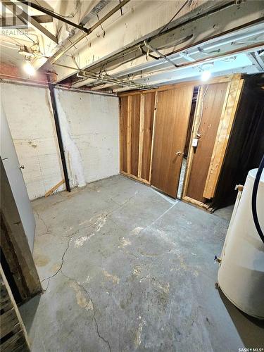 2627 Lindsay Street, Regina, SK - Indoor Photo Showing Basement