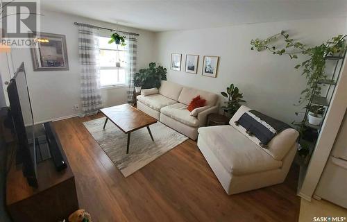 2627 Lindsay Street, Regina, SK - Indoor Photo Showing Living Room