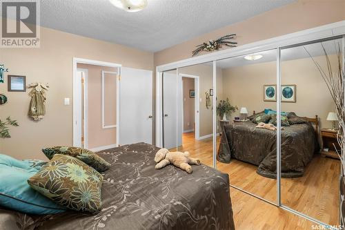 1008 Northumberland Avenue, Saskatoon, SK - Indoor Photo Showing Bedroom