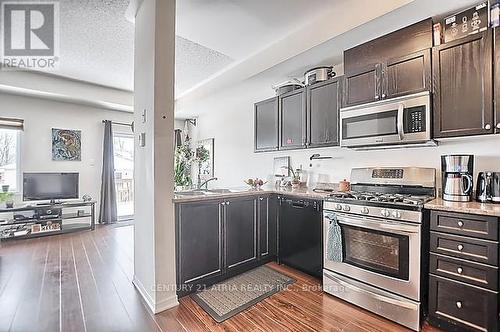 52 - 175 Stanley Street, Barrie, ON - Indoor Photo Showing Kitchen