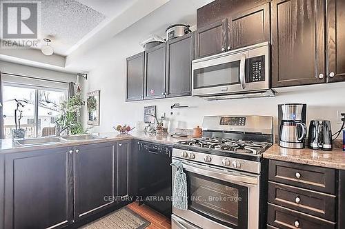 52 - 175 Stanley Street, Barrie, ON - Indoor Photo Showing Kitchen