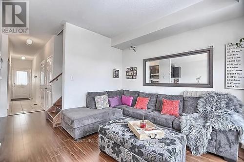 52 - 175 Stanley Street, Barrie, ON - Indoor Photo Showing Living Room