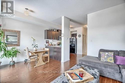 52 - 175 Stanley Street, Barrie, ON - Indoor Photo Showing Living Room