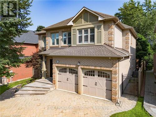 1621 Bayshire Drive, Oakville, ON - Outdoor