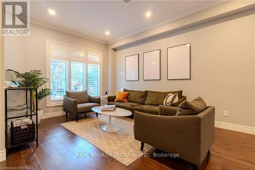 1621 Bayshire Drive, Oakville, ON - Indoor Photo Showing Living Room