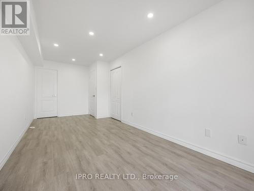 305 - 35 Strangford Lane, Toronto, ON - Indoor Photo Showing Other Room