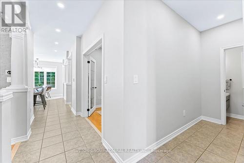 43 Grand Oak Drive, Richmond Hill, ON - Indoor Photo Showing Other Room