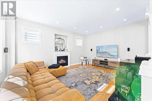 43 Grand Oak Drive, Richmond Hill, ON - Indoor Photo Showing Living Room With Fireplace