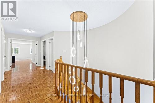 43 Grand Oak Drive, Richmond Hill, ON - Indoor Photo Showing Other Room