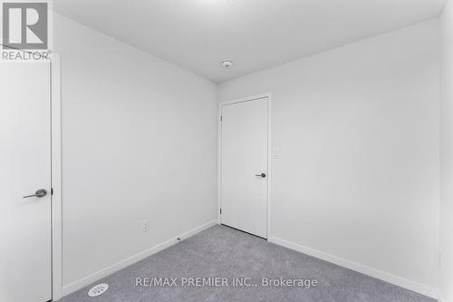 338 - 100 Honeycrisp Crescent, Vaughan, ON - Indoor Photo Showing Other Room