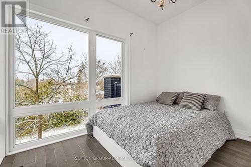 34 Globemaster Lane S, Richmond Hill, ON - Indoor Photo Showing Bedroom