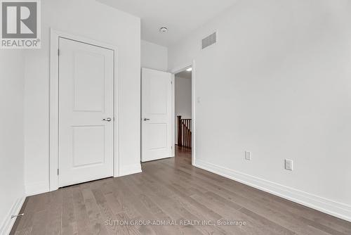 34 Globemaster Lane S, Richmond Hill, ON - Indoor Photo Showing Other Room