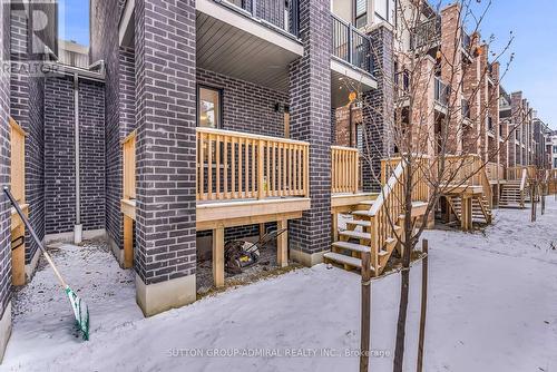 34 Globemaster Lane S, Richmond Hill, ON - Outdoor With Balcony