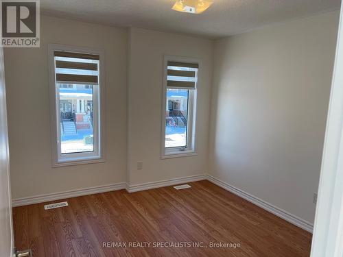 2 Prudhoe Terrace, Barrie, ON - Indoor Photo Showing Other Room