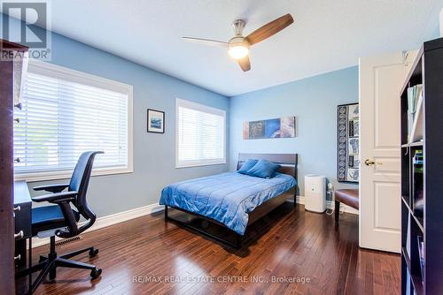 30 Deanston Court, Brampton, ON - Indoor Photo Showing Bedroom