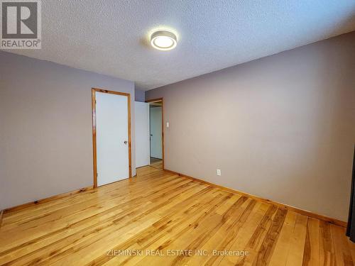 143 Tamarack Street, Iroquois Falls, ON - Indoor Photo Showing Other Room