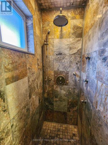 143 Tamarack Street, Iroquois Falls, ON - Indoor Photo Showing Bathroom