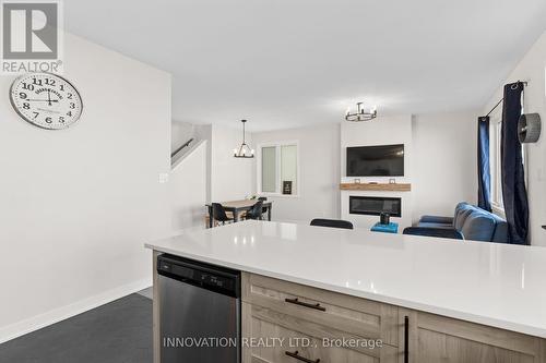 333 Trammel Road, Ottawa, ON - Indoor Photo Showing Kitchen