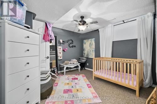 396 Spillsbury Drive, Peterborough (Otonabee), ON - Indoor Photo Showing Bedroom