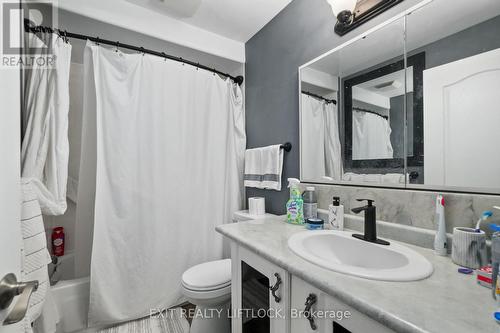 396 Spillsbury Drive, Peterborough (Otonabee), ON - Indoor Photo Showing Bathroom