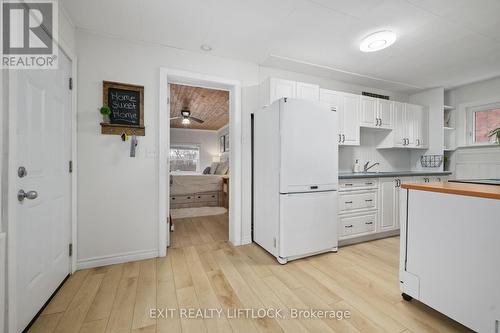 580 King George Street, Peterborough (Otonabee), ON - Indoor Photo Showing Kitchen