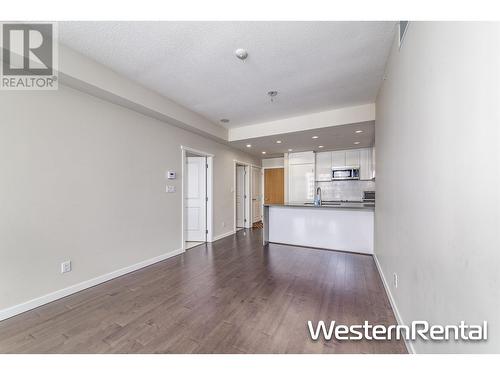 5728 Berton Avenue, Vancouver, BC - Indoor Photo Showing Other Room