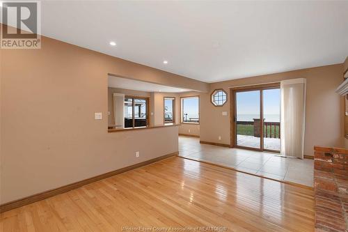 385 Lakeview Drive, Lakeshore, ON - Indoor Photo Showing Other Room