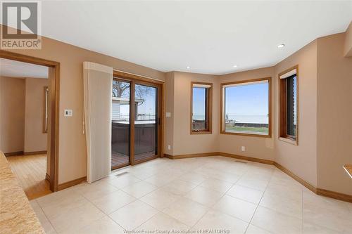 385 Lakeview Drive, Lakeshore, ON - Indoor Photo Showing Other Room