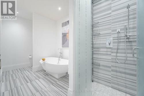 603 - 29 Queens Quay E, Toronto, ON - Indoor Photo Showing Bathroom