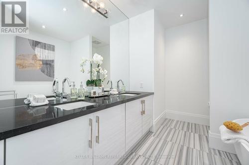 603 - 29 Queens Quay E, Toronto, ON - Indoor Photo Showing Bathroom