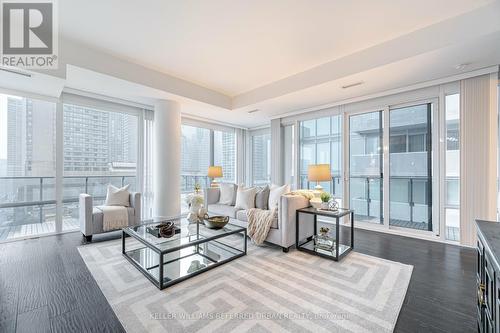 603 - 29 Queens Quay E, Toronto, ON - Indoor Photo Showing Living Room