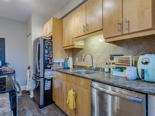 Kitchen - 9029 Av. Henri-Julien, Montréal (Ahuntsic-Cartierville), QC - Indoor Photo Showing Kitchen