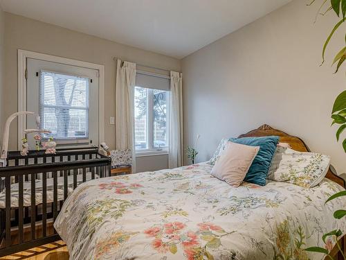 Bedroom - 9029 Av. Henri-Julien, Montréal (Ahuntsic-Cartierville), QC - Indoor Photo Showing Bedroom