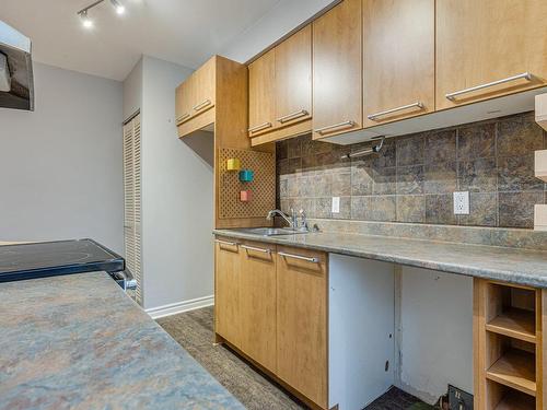 Dwelling - 9029 Av. Henri-Julien, Montréal (Ahuntsic-Cartierville), QC - Indoor Photo Showing Kitchen