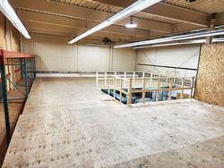 Mezzanine - 